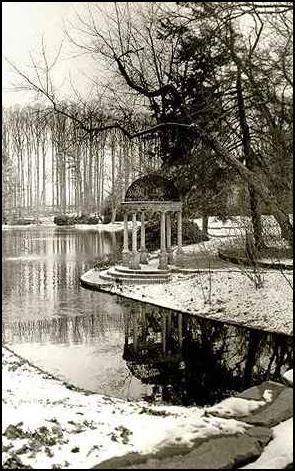 Gazebo at Longwood Gardens, PA